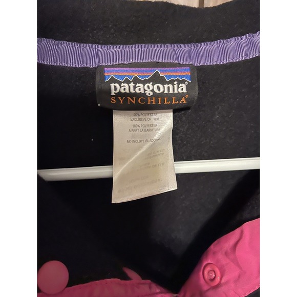 Patagonia Synchilla Women's Fleece Pullover Size Small Black Pink T Snap Cozy - Picture 2 of 5